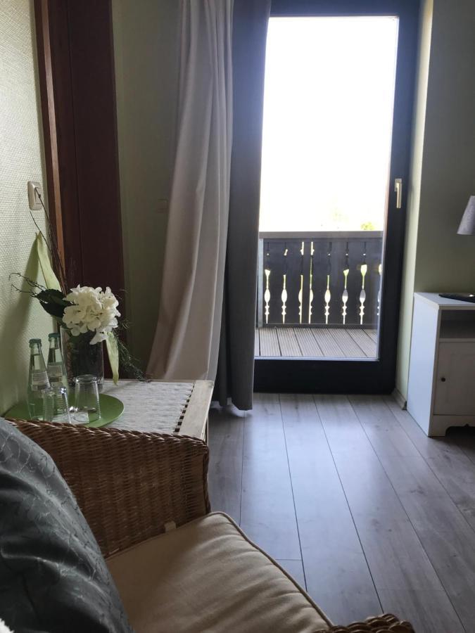 Landhotel Linden Am Venekotensee Niederkruechten Luaran gambar