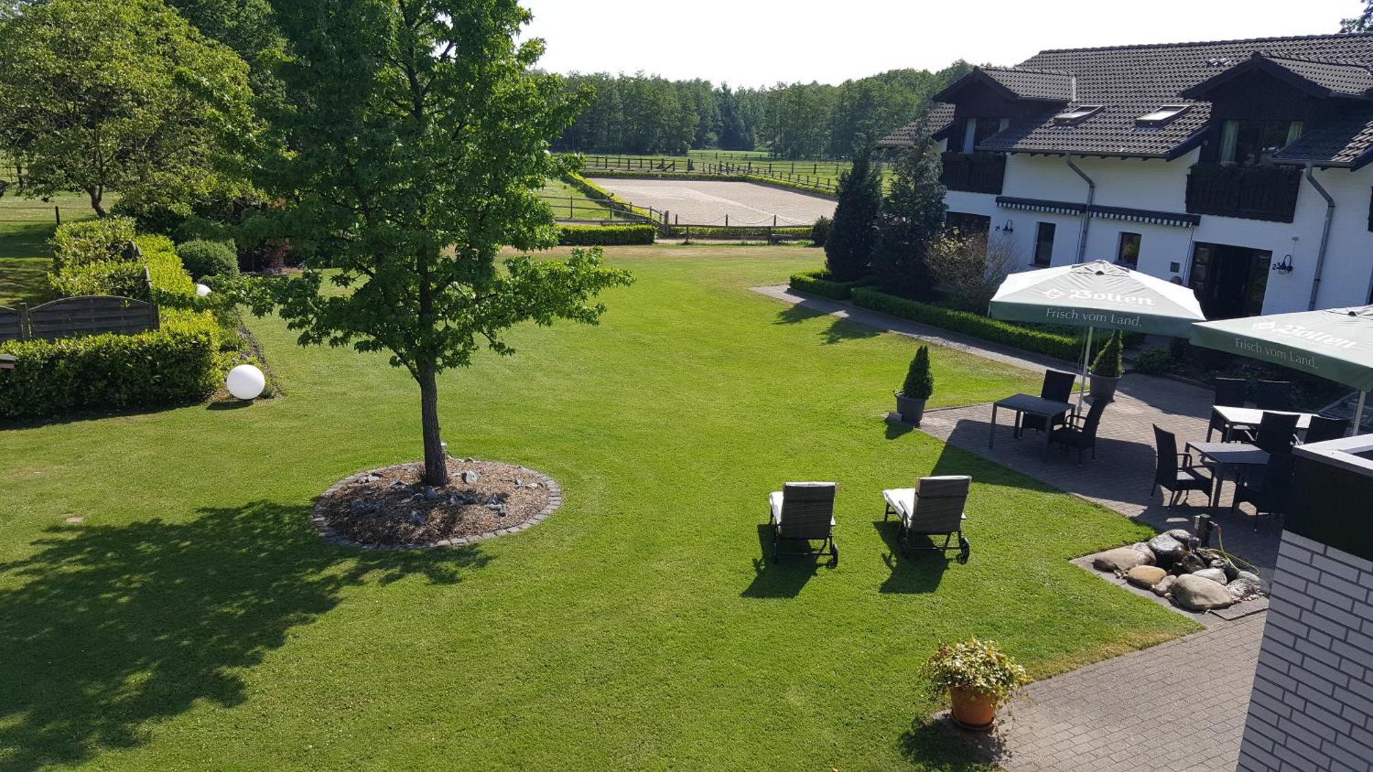 Landhotel Linden Am Venekotensee Niederkruechten Luaran gambar