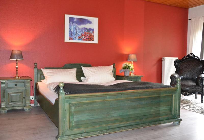Landhotel Linden Am Venekotensee Niederkruechten Luaran gambar